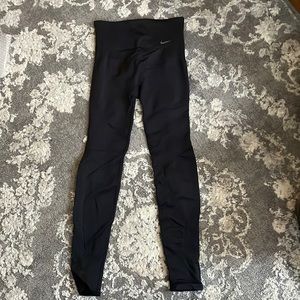 Nike Dri-fit leggings